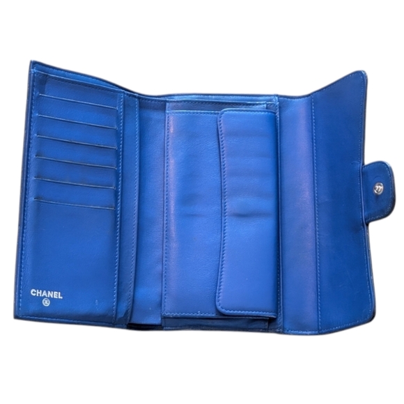 ✅Authentic CHANEL Quilted Flap Wallet - Picture 10 of 13